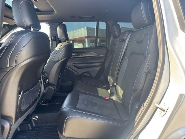 2025 Jeep Grand Cherokee Altitude 4x4