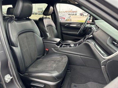 2022 Jeep Grand Cherokee L Altitude 4x2