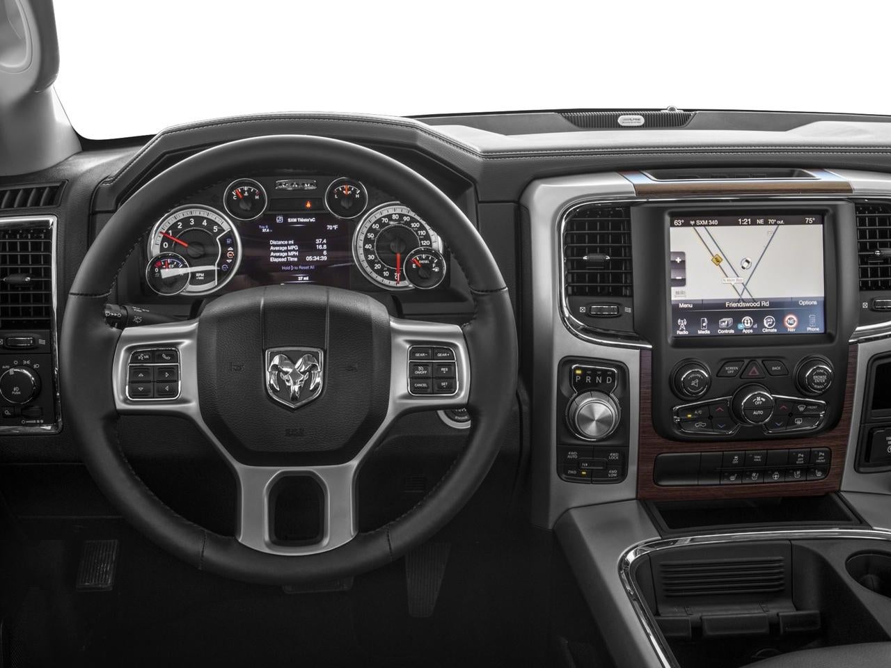 2017 RAM 1500 Laramie 4x4 Crew Cab 5'7" Box