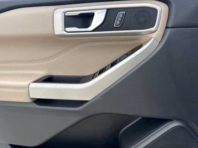 2022 Ford Explorer XLT RWD