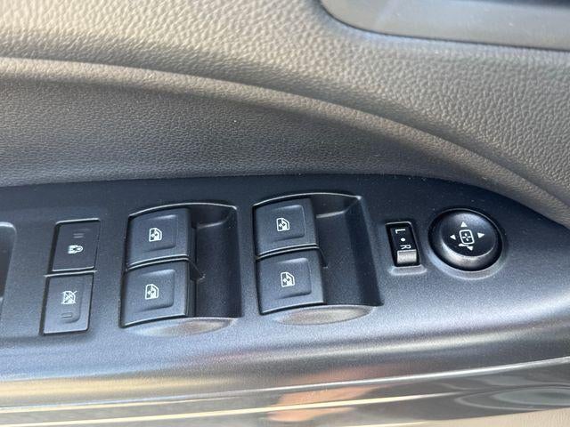 2022 GMC Canyon Crew Cab Short Box 4-Wheel Drive AT4 w/Leather