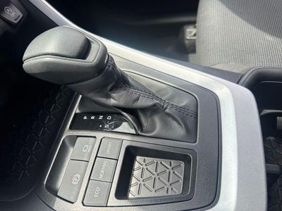 2025 Toyota RAV4 LE FWD (GS)