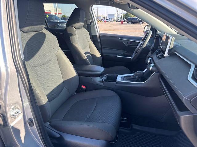 2024 Toyota RAV4 LE FWD (GS)