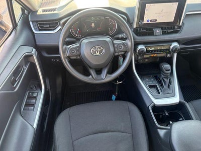 2024 Toyota RAV4 LE FWD (GS)