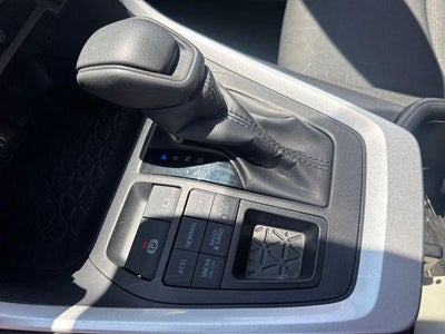 2025 Toyota RAV4 XLE AWD (Natl)