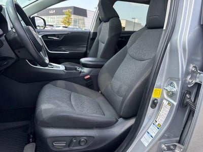 2021 Toyota RAV4 Hybrid XLE AWD (Natl)