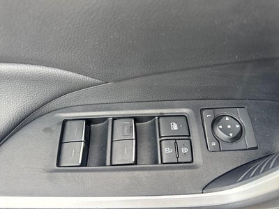 2025 Toyota RAV4 XLE FWD (GS)