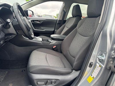 2021 Toyota RAV4 XLE FWD (GS)