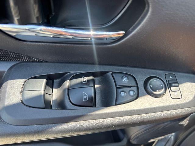 2024 Nissan Kicks SV FWD