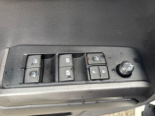 2023 Toyota Tacoma 4WD 4WD SR5 Double Cab 6' Bed V6 AT (Natl)