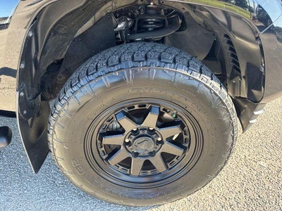2023 Toyota Tacoma 4WD 4WD SR Double Cab 5' Bed V6 AT (GS)
