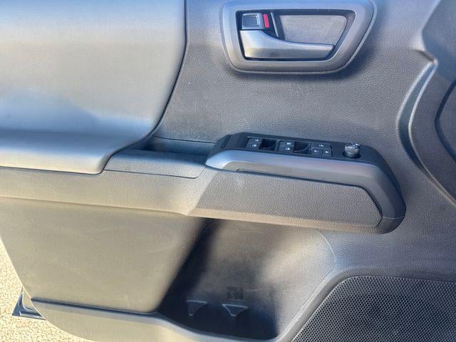 2023 Toyota Tacoma 4WD 4WD SR Double Cab 5' Bed V6 AT (GS)