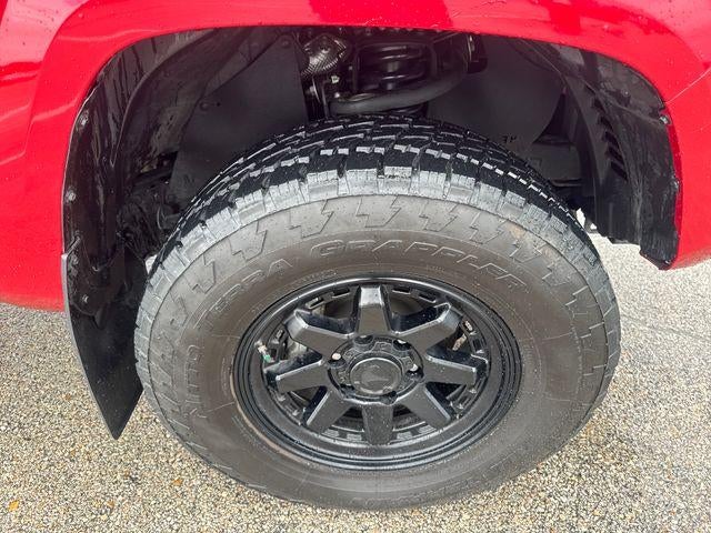 2023 Toyota Tacoma 4WD 4WD SR Double Cab 5' Bed V6 AT (GS)