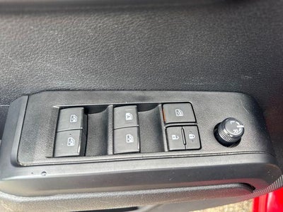 2023 Toyota Tacoma 4WD 4WD SR Double Cab 5' Bed V6 AT (GS)