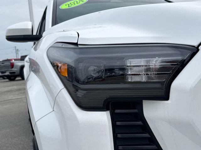 2024 Toyota Tacoma 4WD 4WD SR5 Double Cab 5' Bed AT (GS)