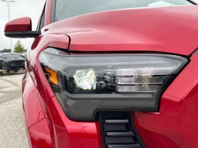 2026 Toyota Tacoma 4WD 4WD SR5 Double Cab 5' Bed AT (GS)