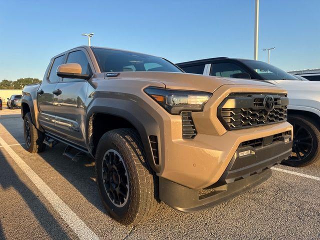 2026 Toyota Tacoma 4WD 4WD TRD Off Road Hybrid Double Cab 5' Bed AT (Natl)