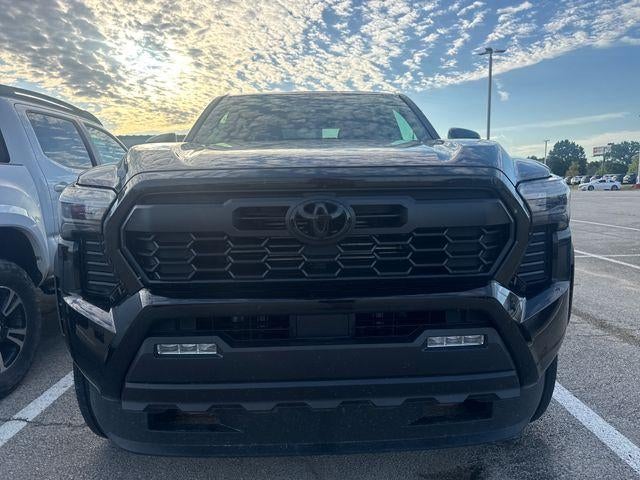2026 Toyota Tacoma 4WD 4WD TRD Off Road Hybrid Double Cab 5' Bed AT (Natl)