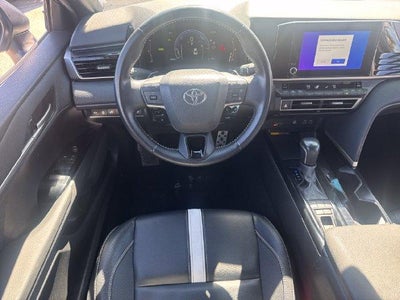 2025 Toyota Camry SE (SE)