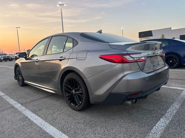 2025 Toyota Camry SE (SE)