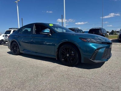 2025 Toyota Camry SE (SE)