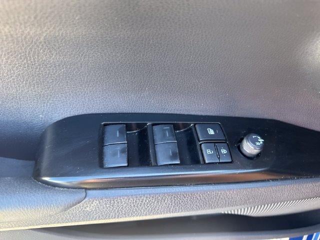 2025 Toyota Camry SE (SE)