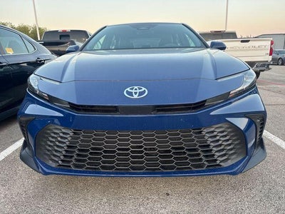 2025 Toyota Camry SE (SE)