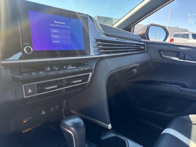 2025 Toyota Camry SE (SE)