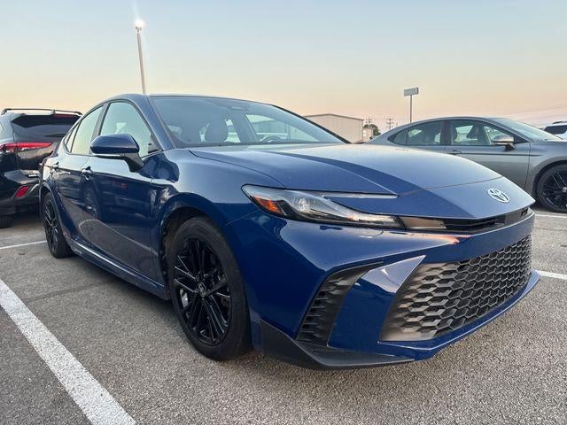 2025 Toyota Camry SE (SE)