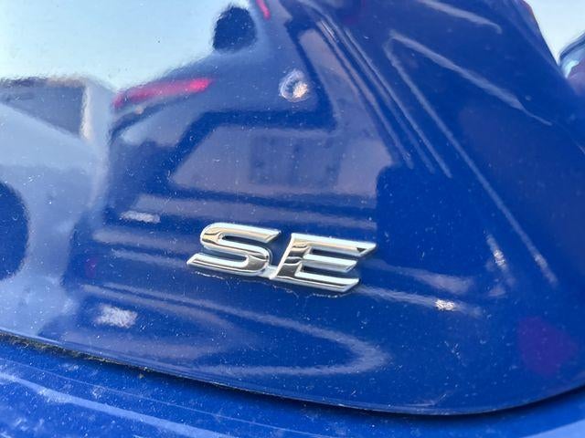 2025 Toyota Camry SE (SE)