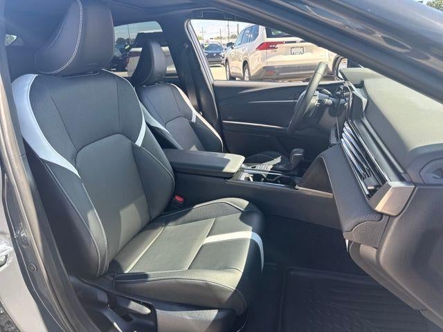 2025 Toyota Camry SE (SE)