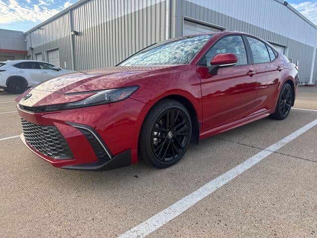 2025 Toyota Camry SE (SE)
