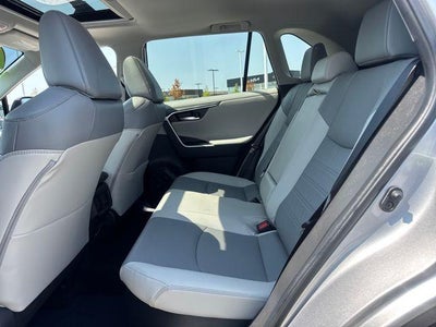 2023 Toyota RAV4 Hybrid Limited AWD (Natl)