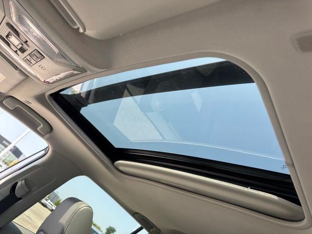 2023 Toyota RAV4 Hybrid Limited AWD (Natl)