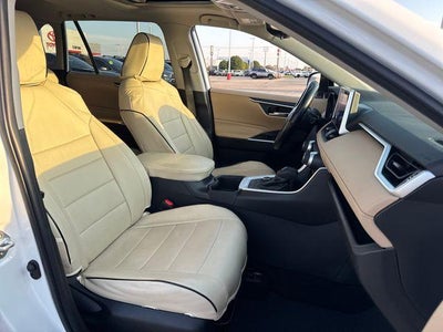 2023 Toyota RAV4 Hybrid XLE AWD (Natl)