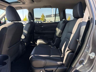 2022 Honda Pilot Touring 7-Passenger 2WD