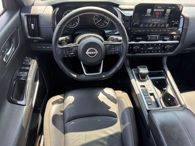 2022 Nissan Pathfinder SL 2WD