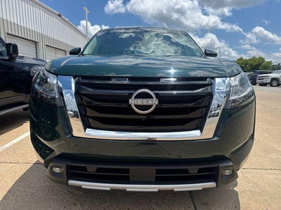 2022 Nissan Pathfinder SL 2WD