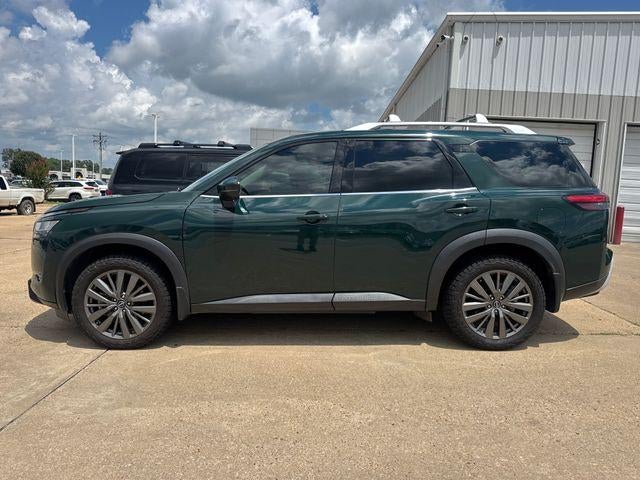 2022 Nissan Pathfinder SL 2WD