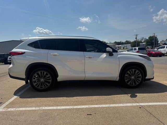 2021 Toyota Highlander Platinum AWD (Natl)