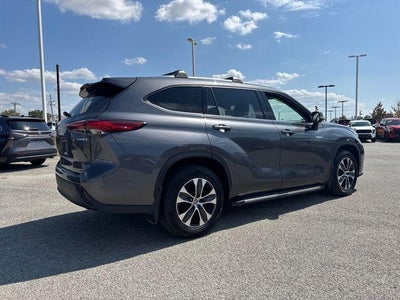 2021 Toyota Highlander Hybrid XLE FWD (Natl)