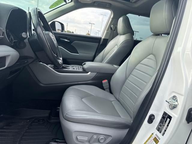 2022 Toyota Highlander XLE AWD (Natl)
