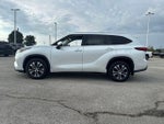 2022 Toyota Highlander XLE AWD (Natl)