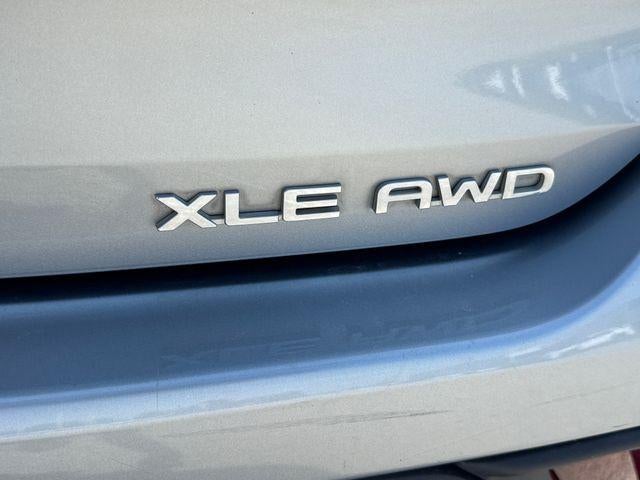2021 Toyota Highlander XLE AWD (Natl)
