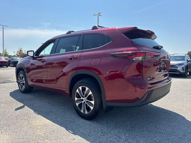 2026 Toyota Highlander XLE AWD (Natl)