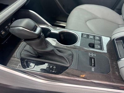 2025 Toyota Highlander Hybrid Limited AWD (Natl)