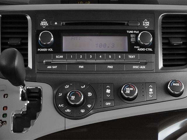 2014 Toyota Sienna 5dr 8-Pass Van V6 XLE FWD (Natl)