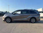 2022 Toyota Sienna XLE FWD 8-Passenger (Natl)