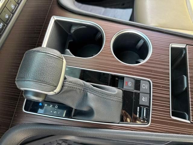 2023 Toyota Sienna XLE FWD 8-Passenger (Natl)