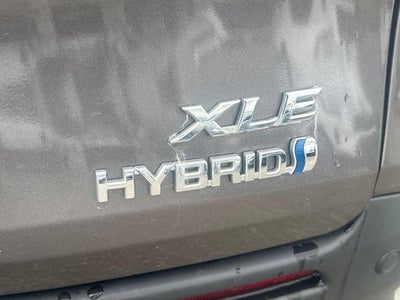2024 Toyota Sienna XLE FWD 8-Passenger (Natl)